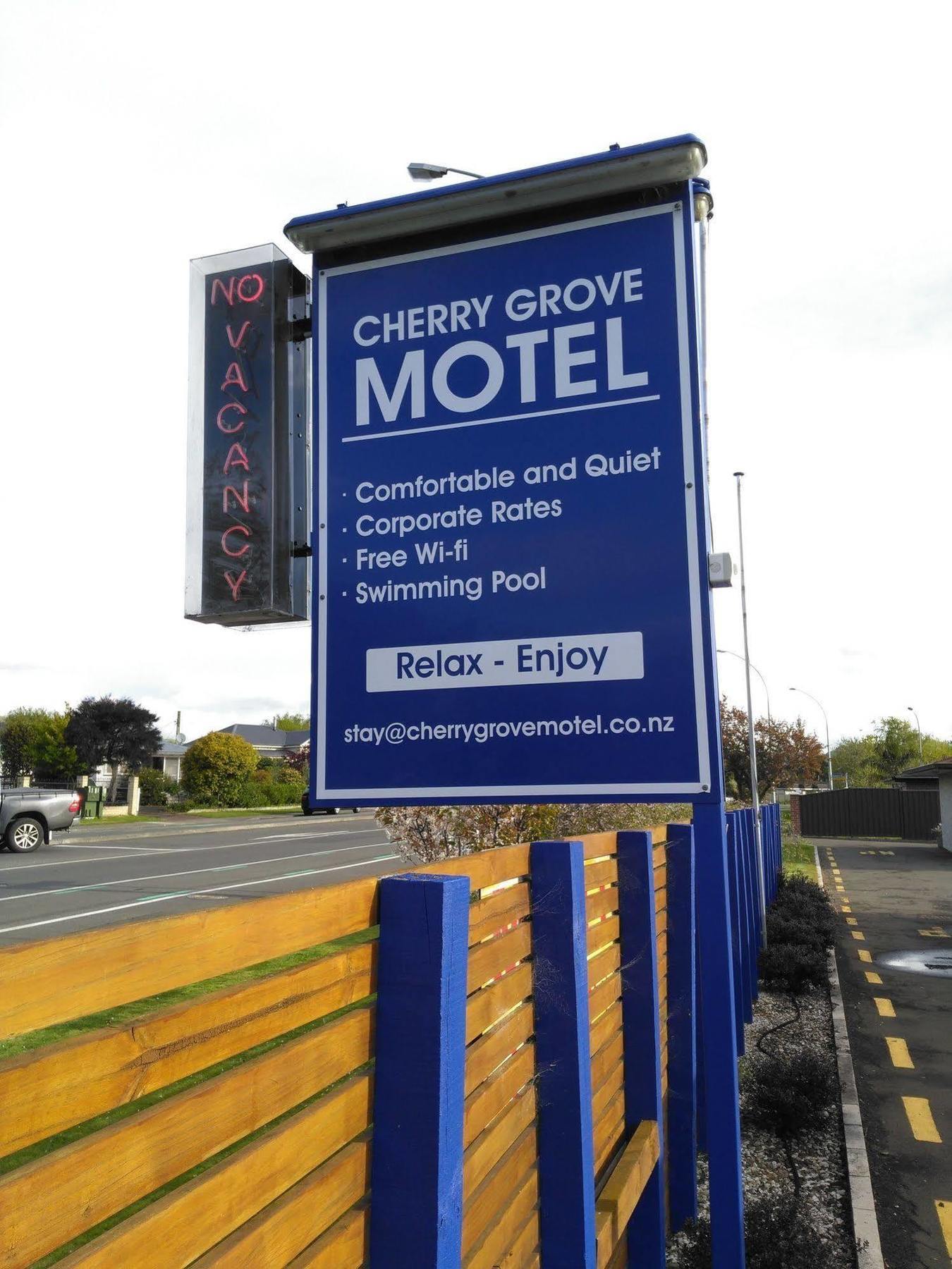 Cherry Grove Motel Havelock North Exterior photo