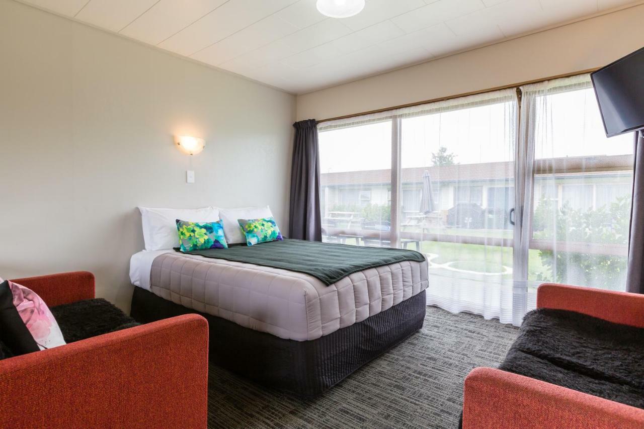Cherry Grove Motel Havelock North Exterior photo